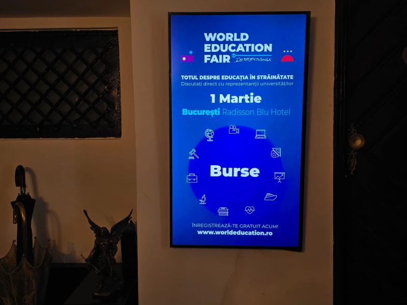 Cum evoluează publicitatea DOOH și ce rol are Rețeaua Digitală de Totemuri EkoGroup